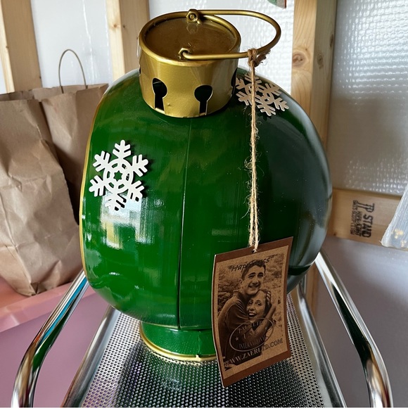 NWT! Large Lightup Christmas Scene Ornament - Picture 2 of 6